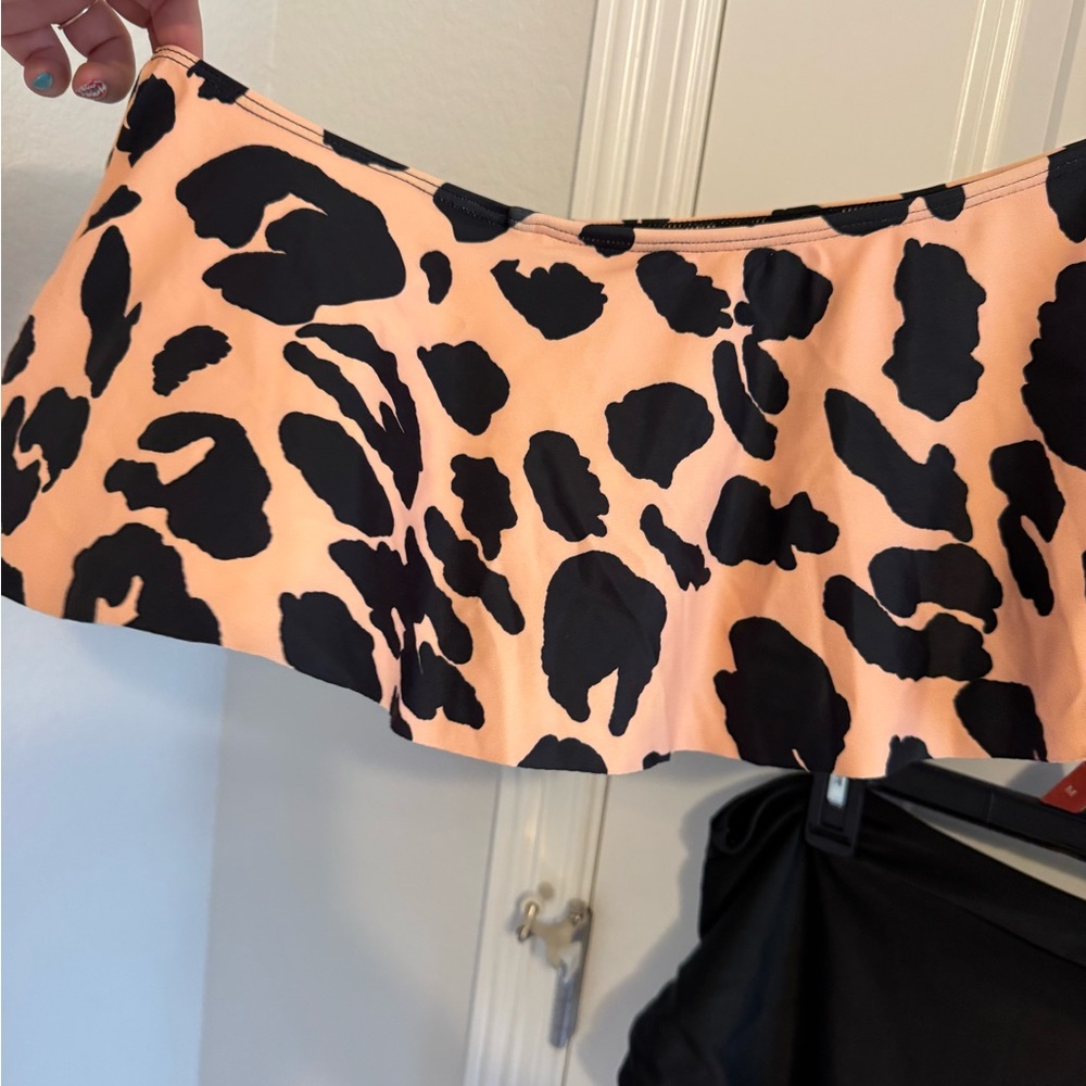 Animal Print Ruffle Bikini Set - Picture 4 of 7